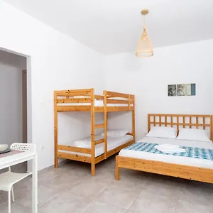 https://avli-apartments.hotelschalkidiki.net