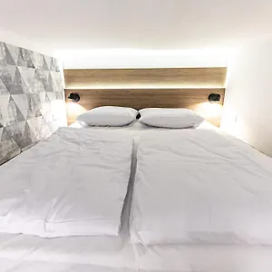 Apartament Zeus Design, Viena