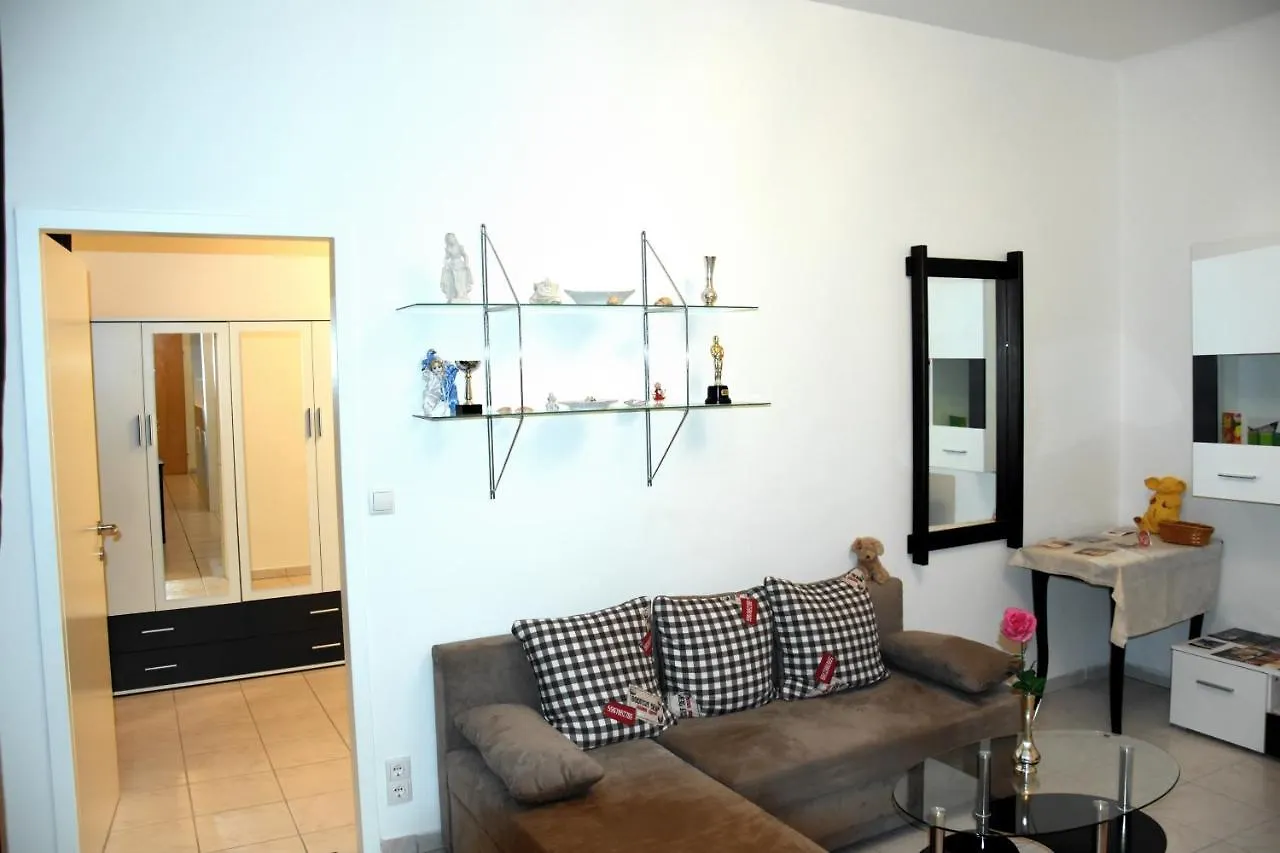 Apartments In Vienna Near Schoenbrunn & Westbahnhof - Keyless Check-In Austria