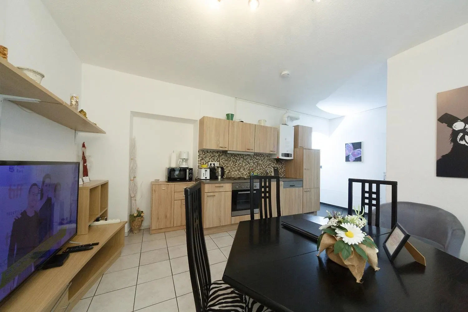 Apartments In Vienna Near Schoenbrunn & Westbahnhof - Keyless Check-In 0*,  Austria