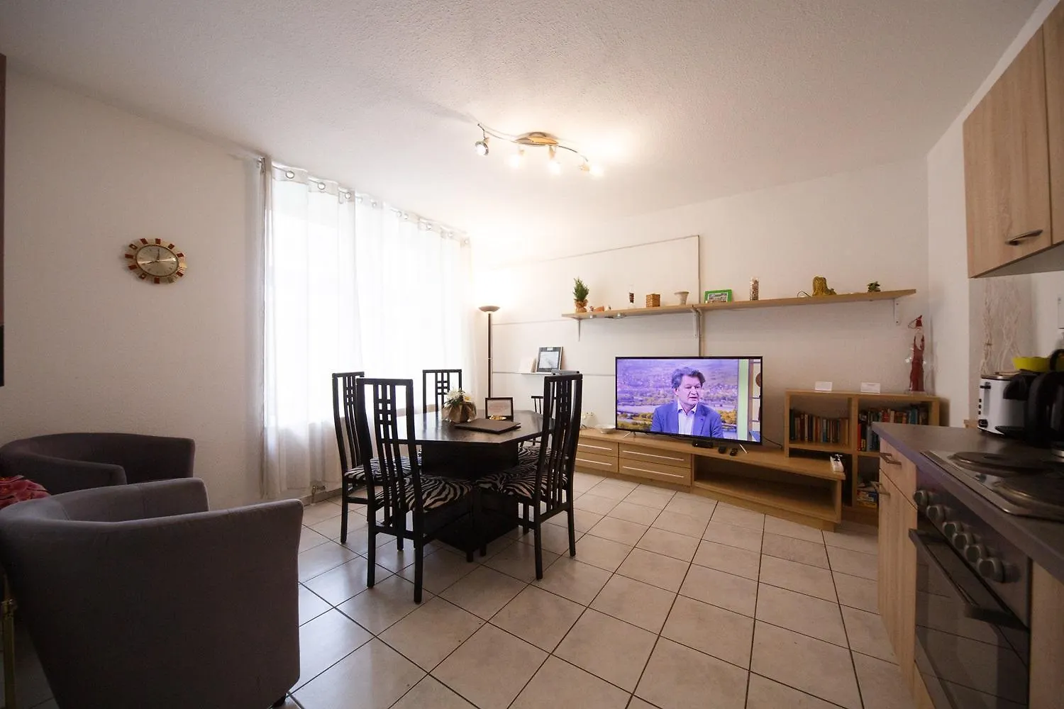 Apartments In Vienna Near Schoenbrunn & Westbahnhof - Keyless Check-In Austria